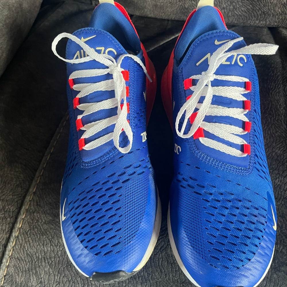 Nike Air Max 270 Blue and Red Sneakers men’s size 9.5